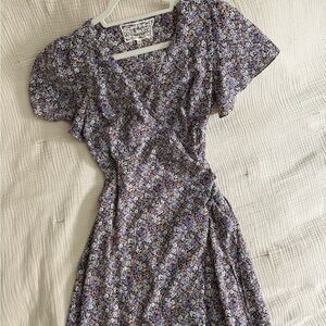 Pink Martini Vintage-inspired Floral Wrap Dress in Lavender Floral Print
